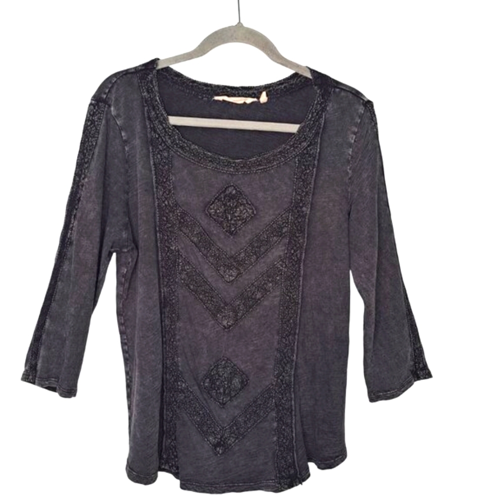 Soft Surroundings Gray Black Embroidered 3/4 Sleeve Tee Size Medium - Picture 1 of 8
